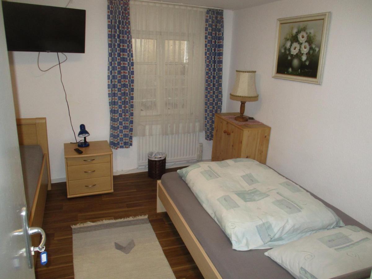 Ferienzimmer Monteurzimmer Stadtmitte Nördlingen Exterior foto